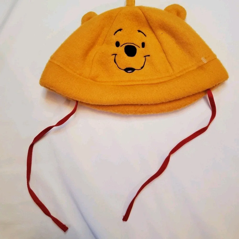Vintage Disney Winnie‎ The Pooh Infant Polyester Winter Hat Chin Strap